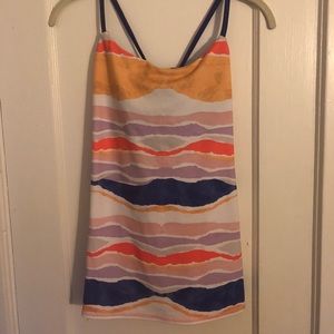 Lululemon Warrior Tank Sz 6 Beachscape